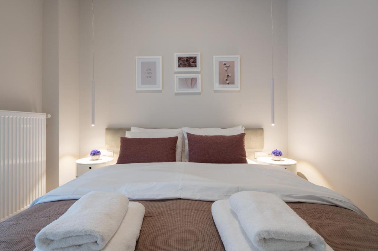 Charming Two Bedrooms Apartment Walk To Acropolis Atene Esterno foto