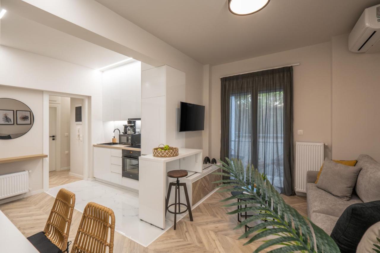 Charming Two Bedrooms Apartment Walk To Acropolis Atene Esterno foto